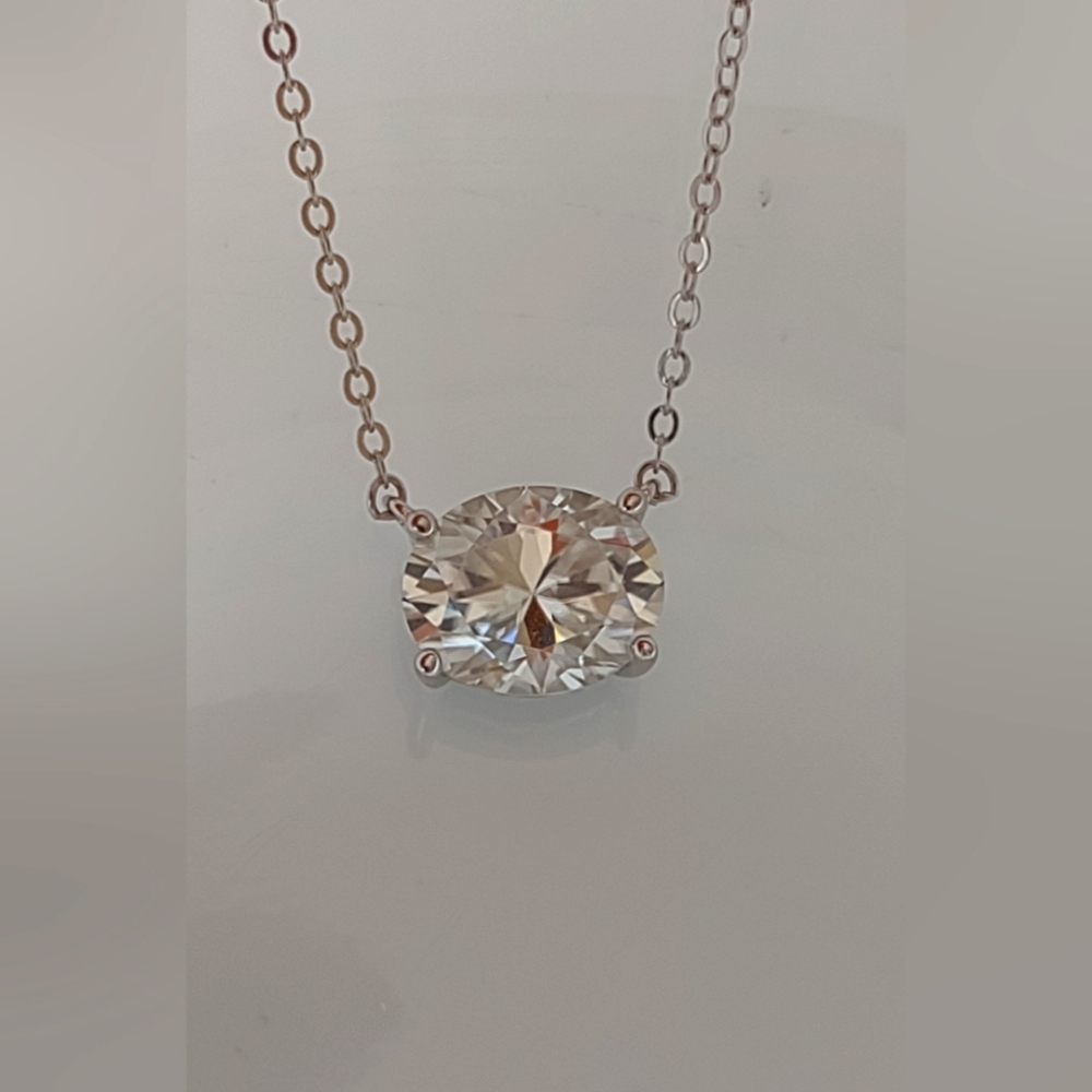 Stunning 3 carat Egg oval diamond , Platinum filled 925 GRA certified